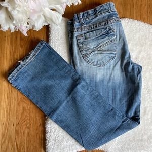 Aéropostale Low Rise Bootcut Faded Medium Indigo Wash Blue Jeans Size 9/10 Short